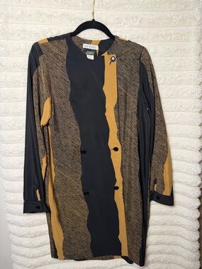 Bold Black and Mustard Button-Front Tunic Dress